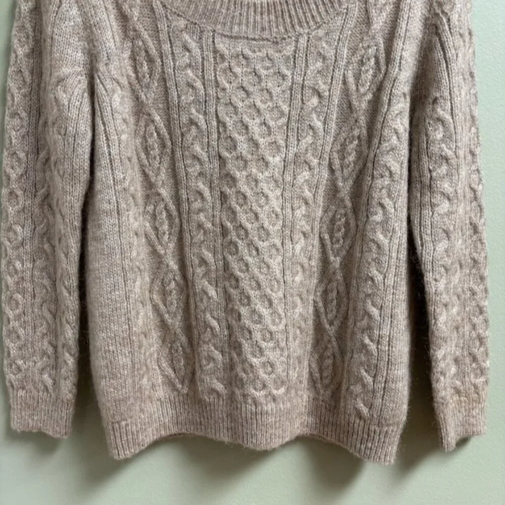 Club Monaco Womens Cable‎ Knit Sweater Size L Beige Quiet Luxury Mohair Blend